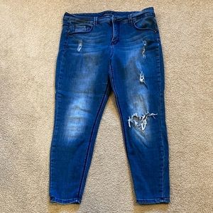 Melissa McCarthy Seven Pencil Destructed Jeans, size 16